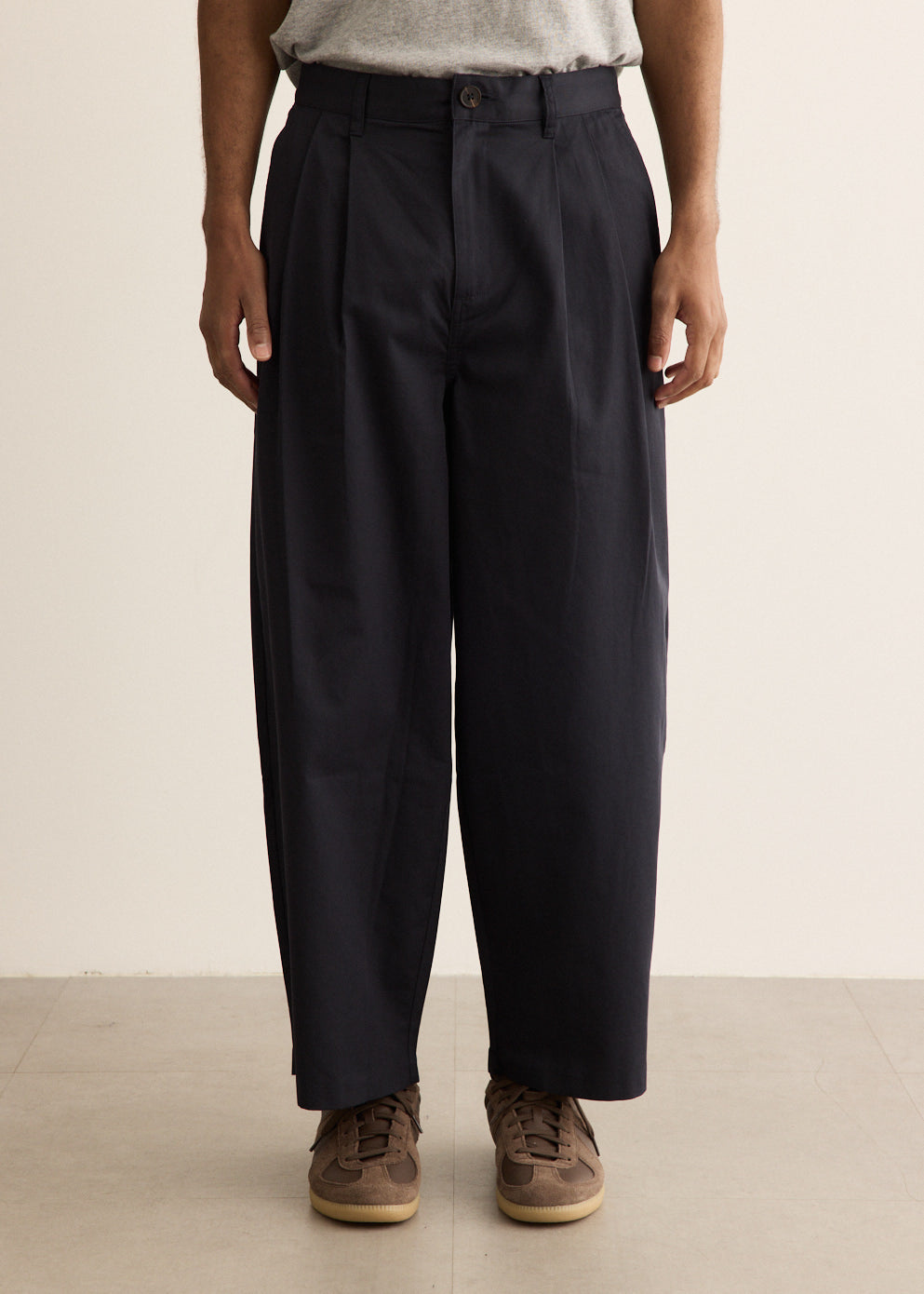 Wide Leg Pleated Pants with Cotton-Lyocell Blend and Crinkle Texture