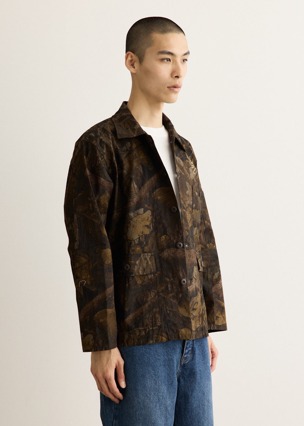 Camouflage Button-Down Jacket with Relaxed Fit and Chest Pocket